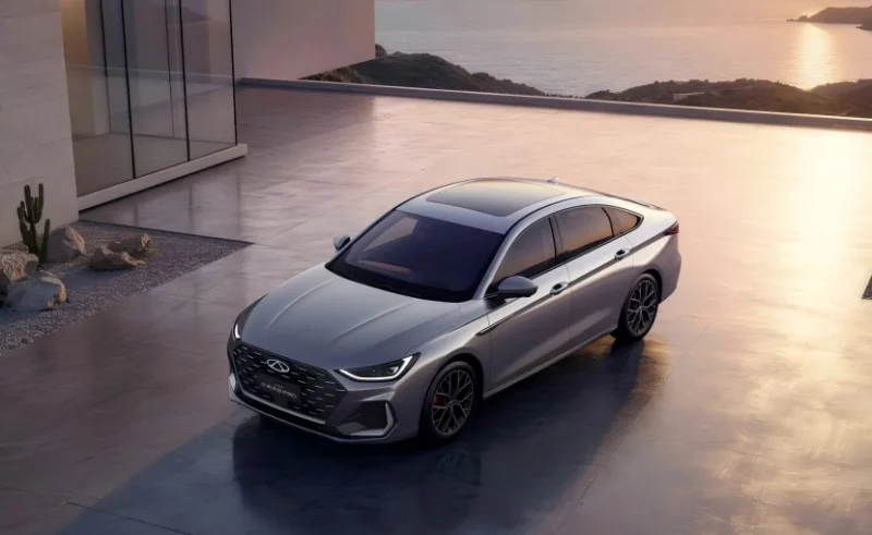 Chery Arrizo 8 Pro 2027 ufficiale: Falcon 500, Snapdragon 8255 e prezzi