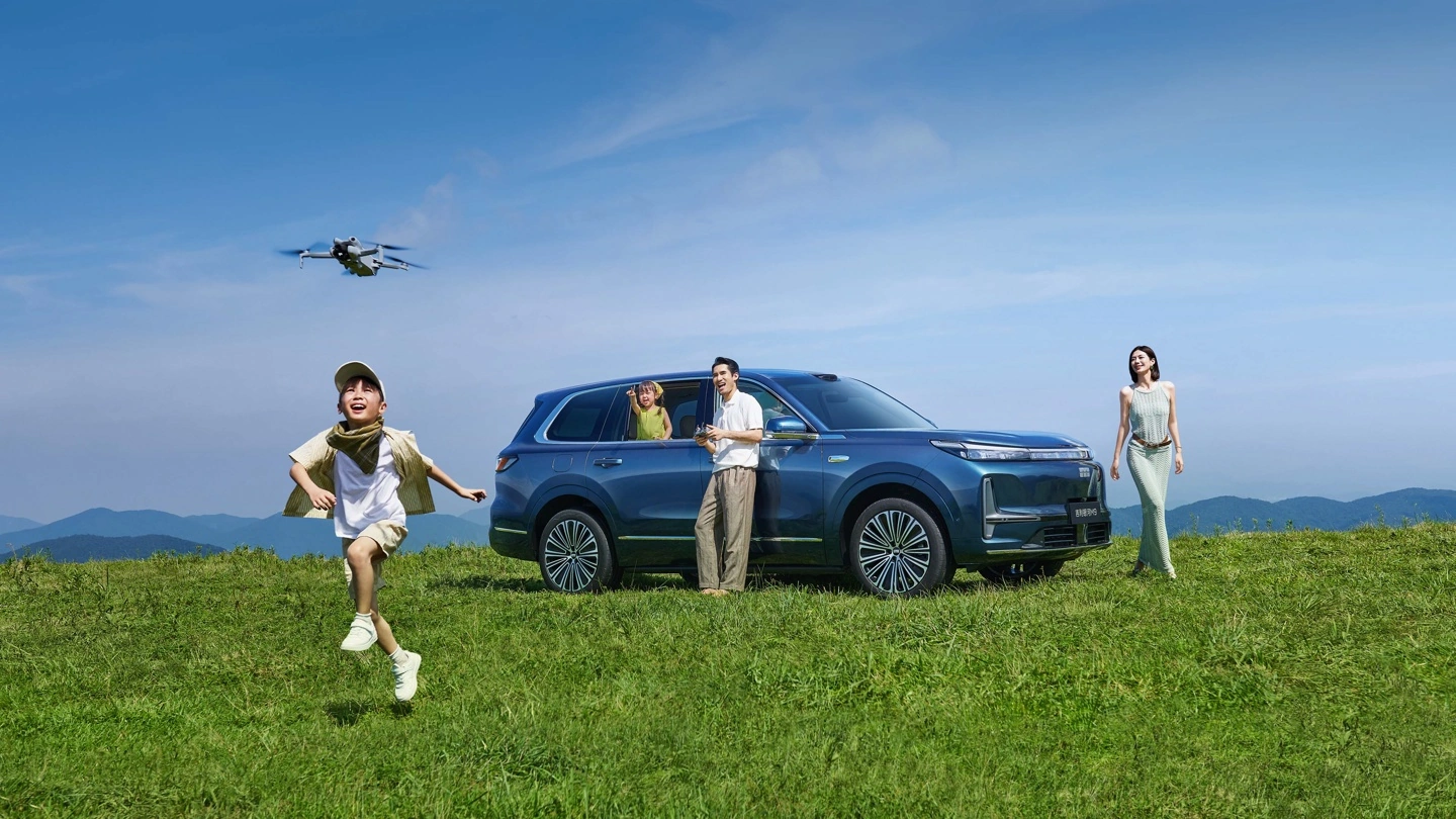 Geely richiama Galaxy M9 e modelli Lynk & Co