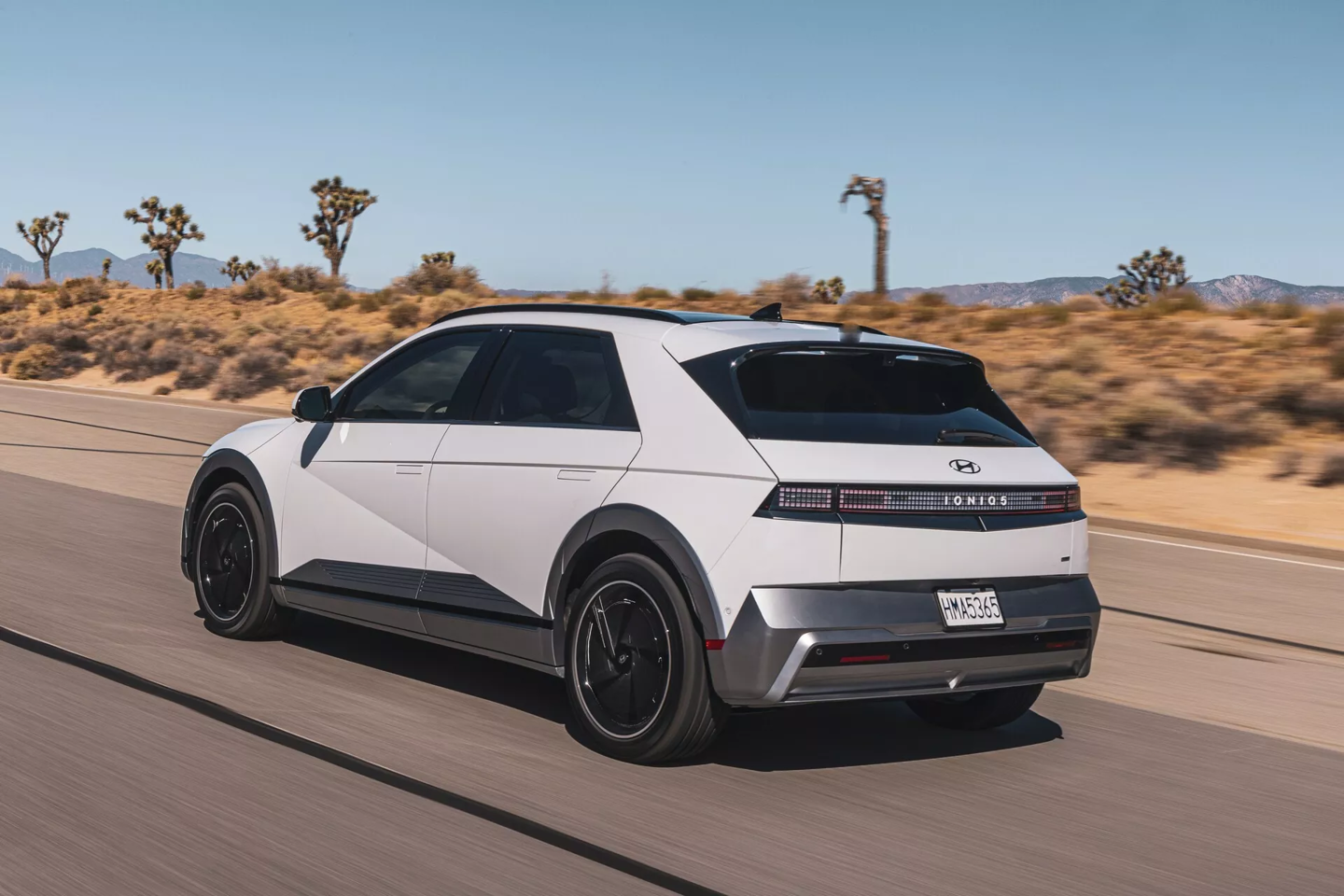 基于艾尼氪 5 打造,现代官宣 2026Q4 交付首批 Waymo 自动驾驶出租车