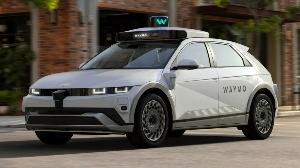Hyundai consegnerà i primi robotaxi Waymo su Ioniq 5 nel 2026