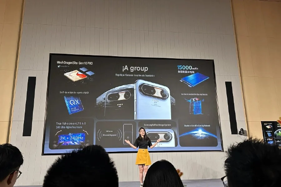 iQOO X è un concept phone con batteria da 15.000mAh e chip futuristico