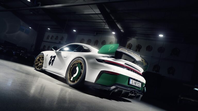 Porsche 911 GT3 speciale per i 100 anni del Nürburgring