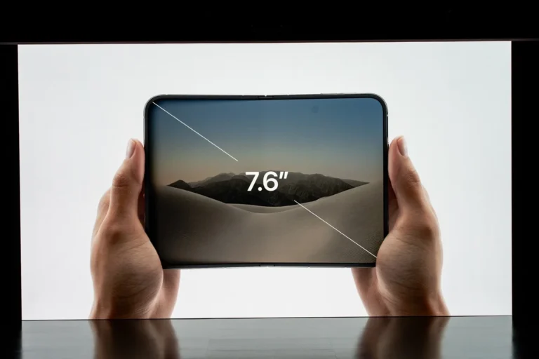 Apple iPhone Duo ufficiale
