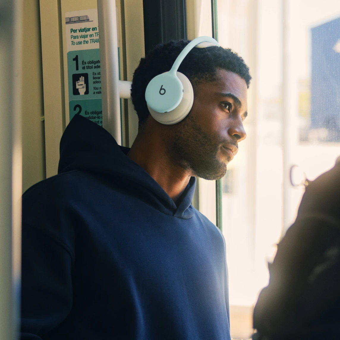 苹果 Beats 发布全新 Beats 360 头戴式真无线耳机:可换耳罩设计,售价 2999 元