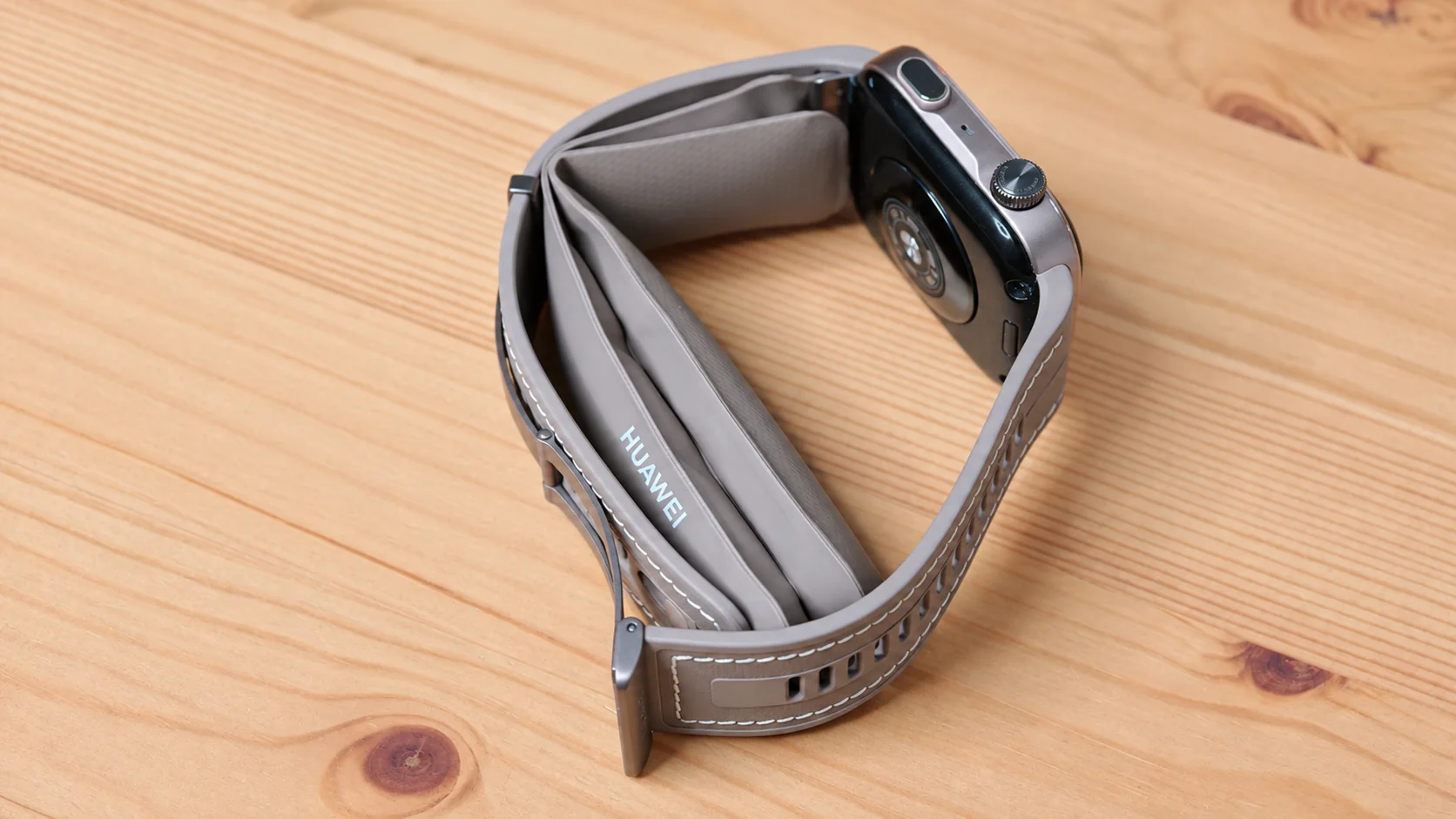 Manicotto gonfiabile nella parte interna del cinturino di Huawei Watch D3
