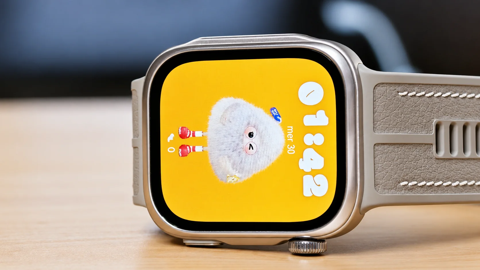 Quadrante giallo con personaggio illustrato sul display di Huawei Watch D3