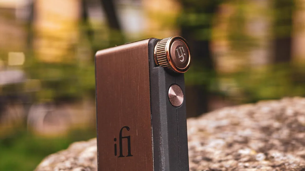 iFi GO blu in primo piano