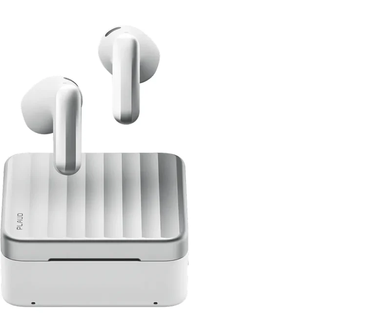 Auricolari AI Plaud One con custodia di ricarica