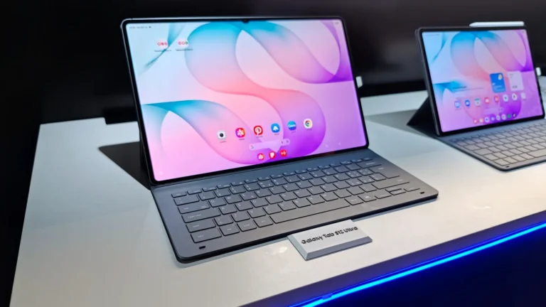 Samsung Galaxy Tab S12 Ultra e Galaxy Tab S12+ affiancati