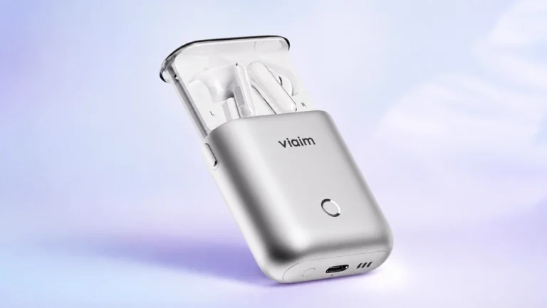 Auricolari viaim Rise con custodia intelligente aperta
