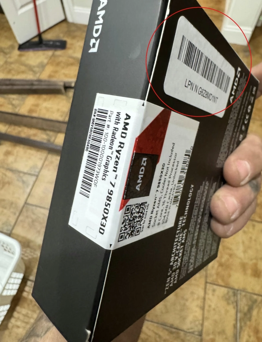 海外消费者网购下单两次 AMD 锐龙 7 9850X3D 处理器,均被调包成十年前的酷睿 i3-3000 系列产品