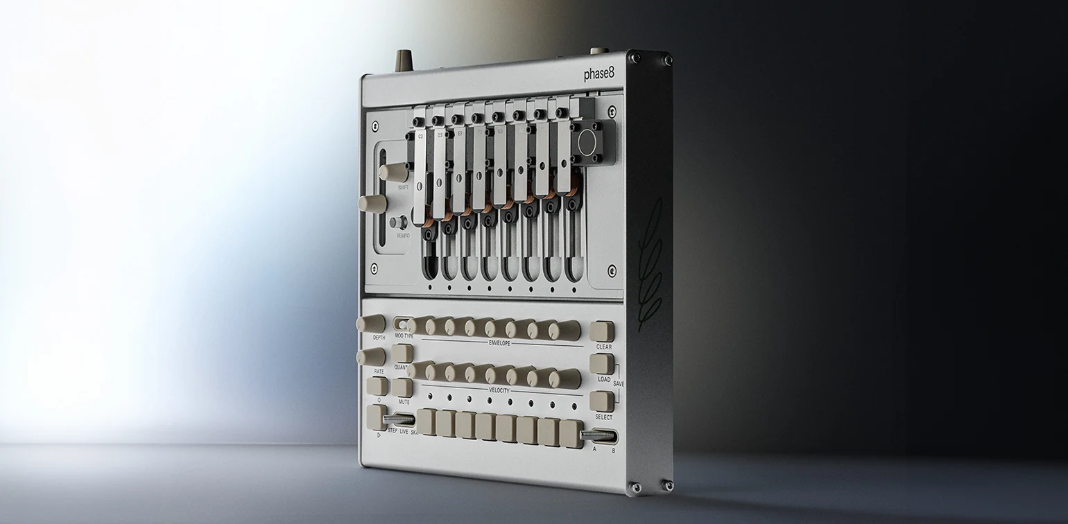 Risonatori fisici e controlli del Korg phase8