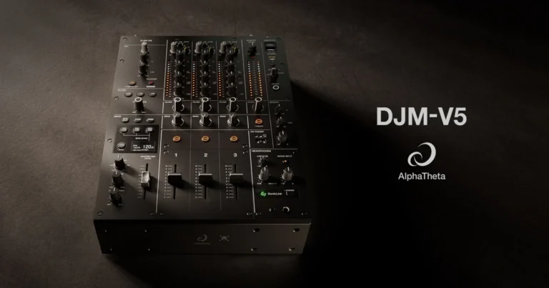 AlphaTheta DJM-V5: mixer a tre canali con SonicLink integrato