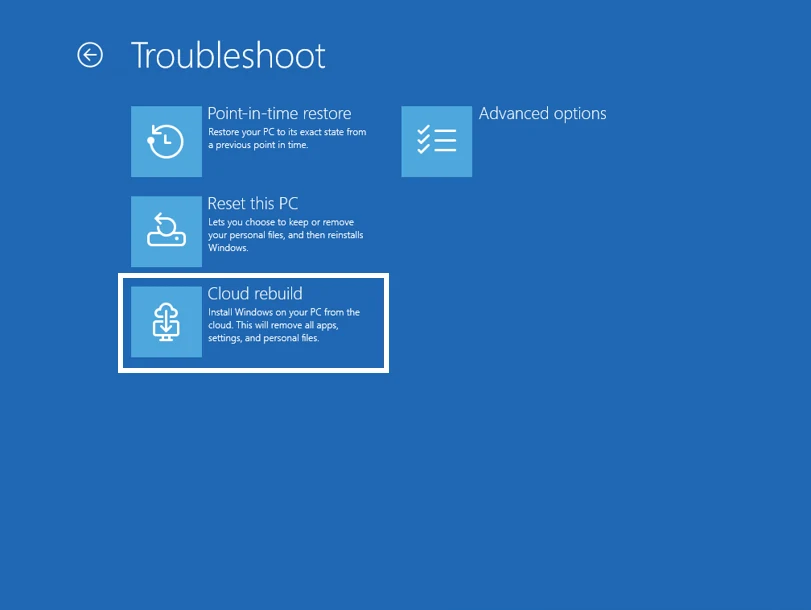 Schermata ufficiale Microsoft di WinRE con la voce Cloud rebuild evidenziata