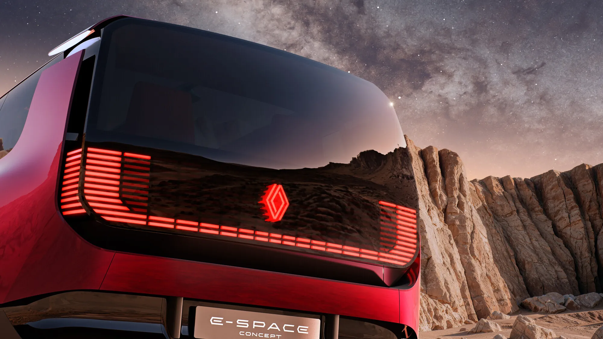 Il retro del Renault E-Space Concept con la firma luminosa a U