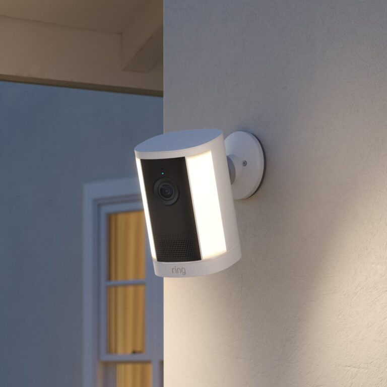 Ring Outdoor Camera 4K Plus per esterni