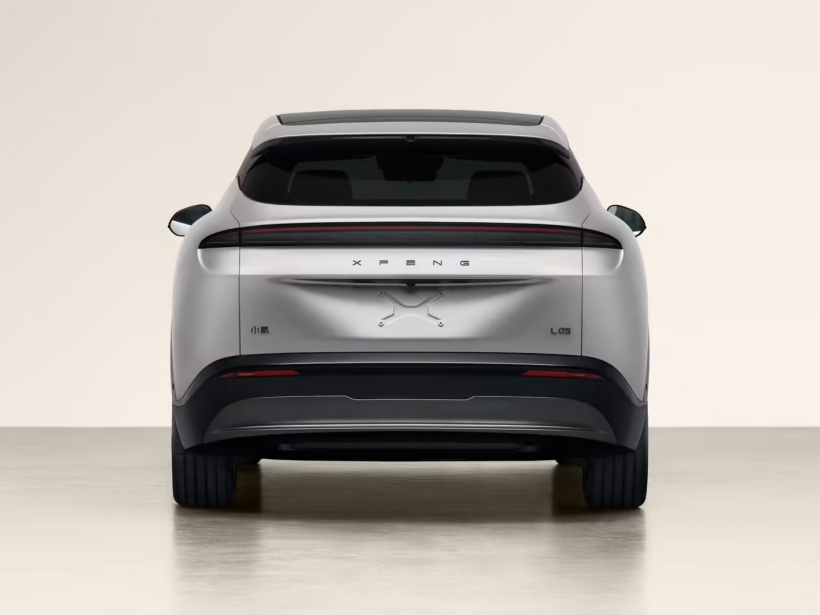 小鹏 MONA L05 官宣即将登场,号称“年轻人的首款大五座 SUV”